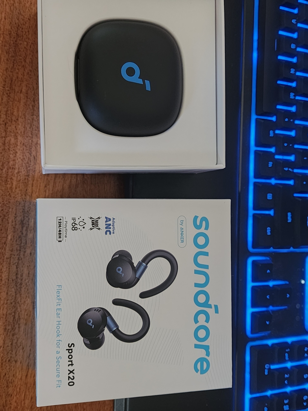 Soundcore Sport X20 Wireless Workout Earbuds with Charging Case - Picture 4 of 5